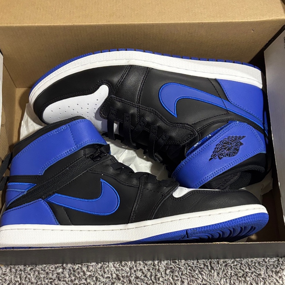 Air Jordan 1 Hi Flyease Open to offers